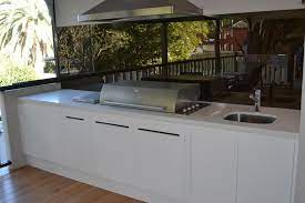 Outdoor Kitchen Design Ideas Get Inspired By Photos Of Outdoor Kitchen Designs From Creative Des Outdoor Kitchen Design Outdoor Kitchen Build Outdoor Kitchen