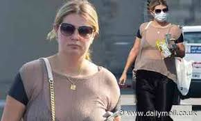Busty lunch date surprise 696 min. Mischa Barton Puts On A Busty Display In A Sheer Top As She Goes To The Grocery Store Celebrity News Newslocker