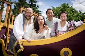 Outdoor theater: A 'Hamlet' with a rising star and a pared-down 'Pericles' 