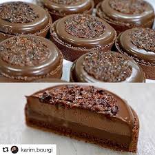 Repost Karim Bourgi Chocolate Tart Pate Sucree Chocolat P125 Biscuit Moelleux Chocolat Ganache Chocolat Noir Mousseux Au Ch My Recipes Food Desserts