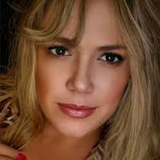 Verna Simpson (@vraye56)