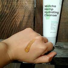 Krave Beauty Matcha Hemp Hydrating Cleanser Texture Fifty Shades Of Snail