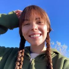 Hailey Hanson️™️ (@h41l3y) • Threads, Say more