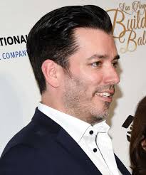 Jonathan Scott Short Easy-Going Hairstyle