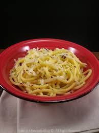 Pasta Cremosa Con Aglio Olio Peperoncino E Curcuma