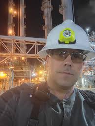 Running late for a workout in capri pants