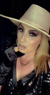 Ann Caraballo's Instagram, Twitter & Facebook