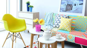 Jual Furniture Ruang Tamu Minimalis Unik Informa Ruang tamu yang berpadu dengan ruang keluarga. jual furniture ruang tamu minimalis