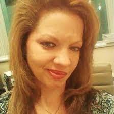 Shelly Dobbs's Instagram, Twitter & Facebook