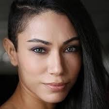 Val Laurent's Instagram, Twitter & Facebook