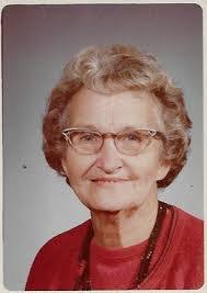 Etta Parsons's Instagram, Twitter & Facebook