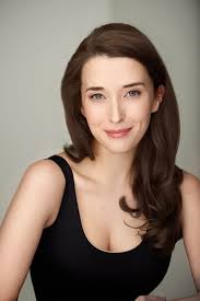 Reparto de Bomb Girls: Facing the Enemy (película 2014). Dirigida por Jerry  Ciccoritti