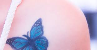 85 tatouages têtes de mort avec rose univers skull. 30 Tatouages Papillons Qui Nous Font Craquer