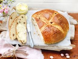 Osterbrot Backen Das Rezept Fur Den Klassiker Lecker Osterbrot Rezept Lecker Backen Lecker