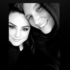 Anna Tibbs's Instagram, Twitter & Facebook