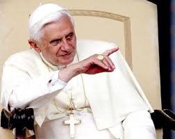 Decizia a fost luată după ce majordomul pentru a preîntâmpina astfel de cazuri papa a cerut implantarea cipului rfid tuturor angajaților vaticanului, începand cu luna februarie. Papa Benedict Intr O Stare De SÄnÄtate PrecarÄ Este Extrem De Fragil Dcnews
