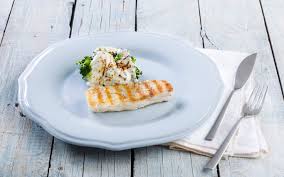 Además, como cocinaremos todos los ingredientes en el mismo recipiente, conseguiremos un y en ese tiempo, hortalizas como la patata, quedarían demasiado duras. Forma De Lomo De Merluza Con Brocoli Al Graten Pescanova Fish Solutions