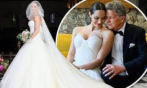 Katharine mcphee and david foster have shocked fans with their may/december engagement. Katharine Mcphee Shares New Images From Her Lavish Wedding To David Foster In England Daily Mail Online
