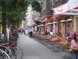 Bln Simon Dach Strasse Bars Coffee Tea Shopping Snacks Restaurants Simon Dach Strasse Friedrichshain