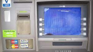 Acestea au introdus în aparat un gaz inflamabil prin este primul caz de spargere prin explozie a unui bancomat la constanța. Doi Hoti Au Fost Prinsi In Flagrant Dupa Ce Au Aruncat In Aer Un Bancomat Mobile