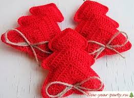 что можно связать крючком в подарок на новый год Vyazannye Shary Na Elku Shemy Foto I Master Klassy Shemy Dlya Vyazaniya Rozhdestvenskih Podarkov Kryuchkom Idei Dlya Vyazaniya Uzor Dlya Vyazaniya Kryuchkom