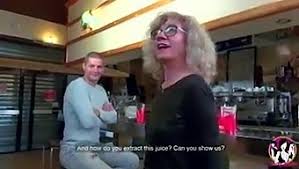Il ne se freine pas aujourd'hui, déchire les collants et tire une maman russe. French Cougar Xxx Videos Kindgirls