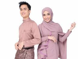 Penyanyi, lufya omar dan suami, dr che muhammad hafiz che baharum sah bercerai talak satu di mahkamah rendah syariah subang bestari, petaling jaya, pada 17 jun lalu. Tuah Kahwin Doktor Entertainment Rojak Daily