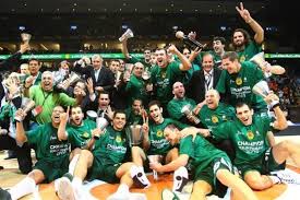 Η κίνησή της που προκάλεσε σχόλια θαυμασμού στα social media. P867awkmgwbkqm