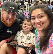 One Night Trip:+: We took a quick one night trip to enjoy Mickeys Not So  scary Halloween Party. We flew from Nashville to Orlando via Spirit  Airlines. Flights to Orlando cost $45