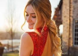 2 beautiful hairstyles for medium hair : 25 Best Hairstyles For Evening Gowns