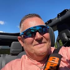 Where to volunteer in Kerrville, Texas, after a flood?