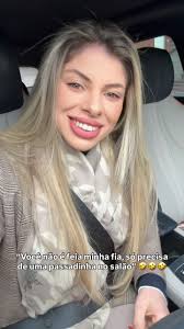 Jamais subestime o poder de uma “passadinha” no salão 💇‍♀️ ✨