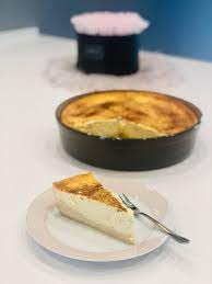 Schaue schon nach 15 minuten in den backofen und mache die stäbchenprobe, denn der kuchen backt aus der runden form schneller durch. Kuchen Rezepte Aus Der Runden Ofenhexe Stoneware Rund Leila Ofenhexen Pamperedchef Rezepte Von Beraterin Martina Ziehl