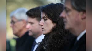 Granddaughter of President John F. Kennedy has died at 35 >>  https://www.13abc.com/2025/12/30/tatiana-schlossberg-granddaughter-late-president-john-f-kennedy-has-died-35/