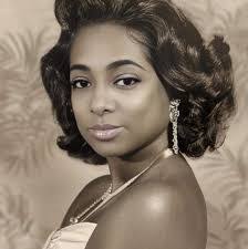 Debra Iverson's Instagram, Twitter & Facebook