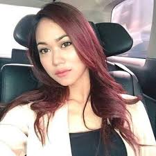Şimdi dizi konusu ve oyuncularına geçelim. Biodata Raysha Rizrose Pelakon Drama Pinggan Tak Retak Nasi Tak Dingin Biodata Raysha Rizrose Pelakon Drama Pinggan Tak Re Hair Styles Long Hair Styles Beauty