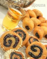 Makrout Roules Aux Dattes Makroud Tunisien En Spirale Makrout Dattes Pate De Datte