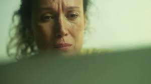 GUADALUPE PITA MONZÓN habla de la obra NACIÓN ALAMBRE en Alternativa.  Comunidad en escena.