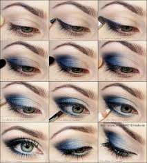 Esto le ayuda a crear un efecto difuminado. Maquillaje De Ojos Paso A Paso Sombras Azules Sombra De Ojos Azul Sombras De Ojos Maquillaje De Ojos