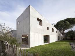 Gallery Of Aly House More Architecture 1 Architecture Concrete Facade House