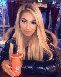 Learn about the possible medical conditions and medications that can cause swollen legs and calves. Puffy Jack On Instagram Thanks To The Pretty Hollylucianna5 Wearing A Black Pyrenex Officiel Jacket Winter Winteroutfit Puffe Puffy Jackets Puffy Jacket