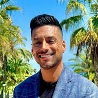 Sergio Botello's Instagram, Twitter & Facebook