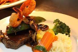 Mention The Reasons For People Love To Visit The Italian Restaurant Carlton In 2021 Italian Recipes Italian Restaurant Food