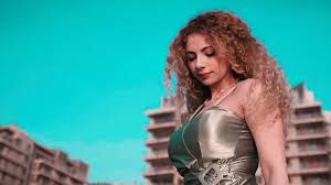 If you want to check opitz_barbi_rajongoi_oldal's number of followers, engagement rate and other quick instagram stats. Opitz Barbi Hova Tunik El A Csillag Szenes Ivan Feldolgozas Youtube