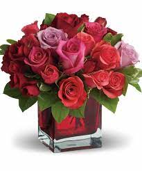 Valentine's day is sunday, february send roses, lilies, teddy bears, chocolates and more! For The Modern Valentine This Martha Stewart Look Is Perfect For Offices And Small Spaces Modernflo Valentines Flowers Cheap Flower Delivery Flower Delivery