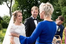 Definition, rechtschreibung, synonyme und grammatik von 'bauer' auf duden online nachschlagen. Bauer Sucht Frau Fotos Der Hochzeit In Namibia Von Gerald Anna Bildderfrau De