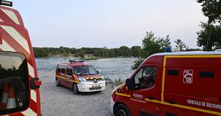 Photo Auvergne Rhne-Alpes. Le nombre de noyades en lgre baisse ...