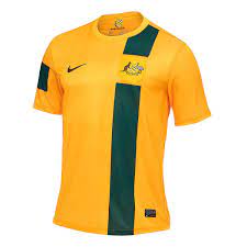 Clothing giant nike has announced the australian world cup 2018 jersey won't be released. Qantas Socceroos Men S Home Jersey 2012 Football Kits Football Jerseys Jersey