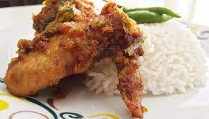 Ayam goreng literally means fried chicken in malay (including both indonesian and malaysian standards). Ayam Goreng Cili Padi Buat Orang Lapo