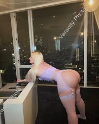 big ass lindsay capuano (photos) - Sex Photos